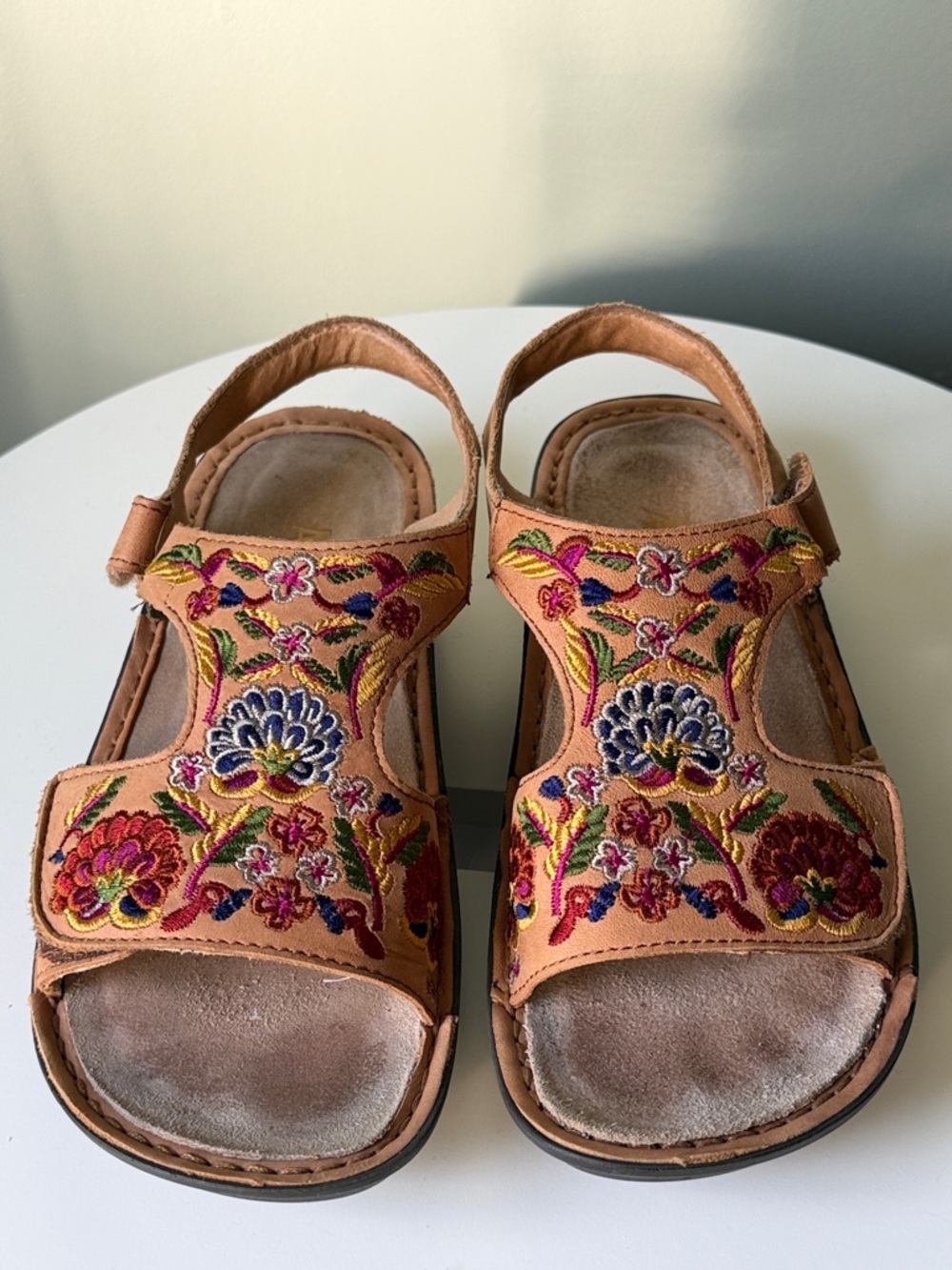 Alegria Leather embroidered Viki Cognac Needles & Pins Sandal in EU 35 US 5-5.5